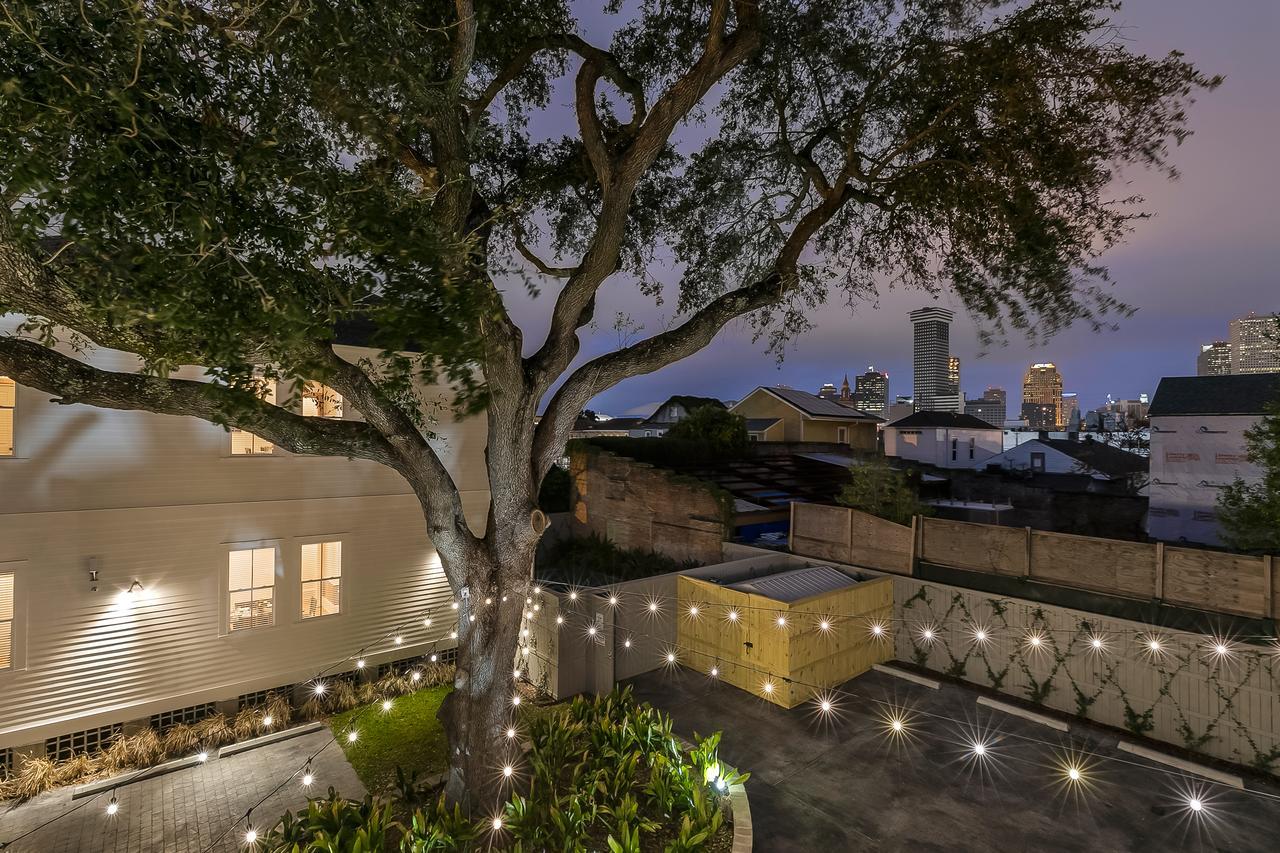 Modern 2Br On Carondelet By Hosteeva Apartman New Orleans  Kültér fotó