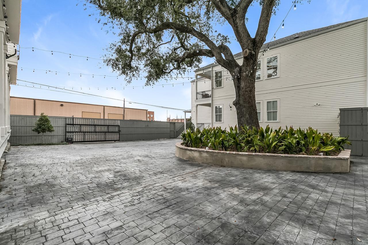 Modern 2Br On Carondelet By Hosteeva Apartman New Orleans  Kültér fotó