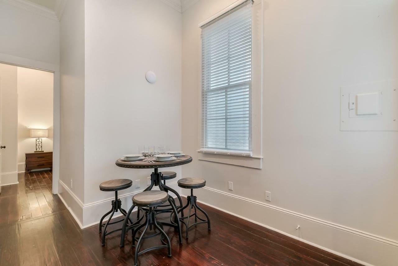 Modern 2Br On Carondelet By Hosteeva Apartman New Orleans  Kültér fotó