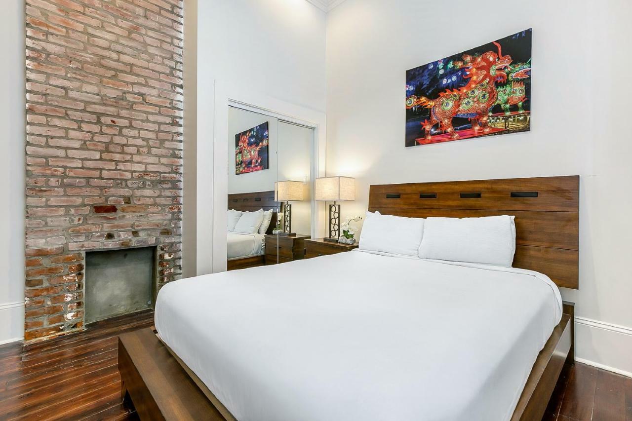Modern 2Br On Carondelet By Hosteeva Apartman New Orleans  Kültér fotó