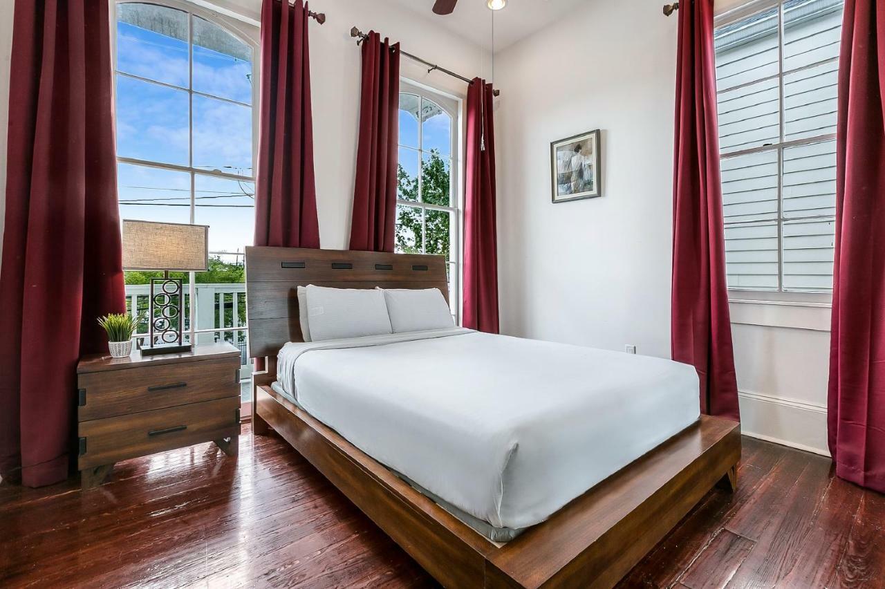 Modern 2Br On Carondelet By Hosteeva Apartman New Orleans  Kültér fotó